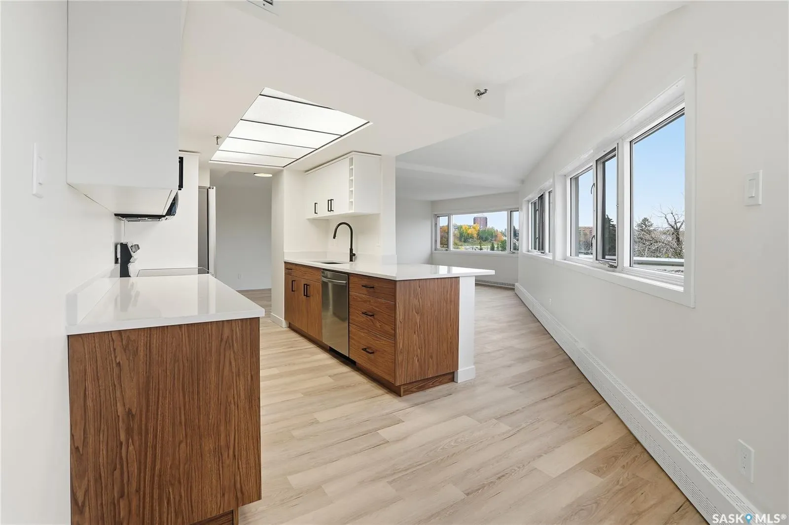 424 Spadina CRESCENT E, #470