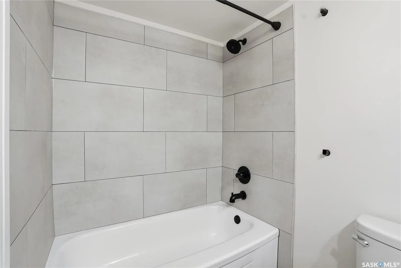 424 Spadina CRESCENT E, #470