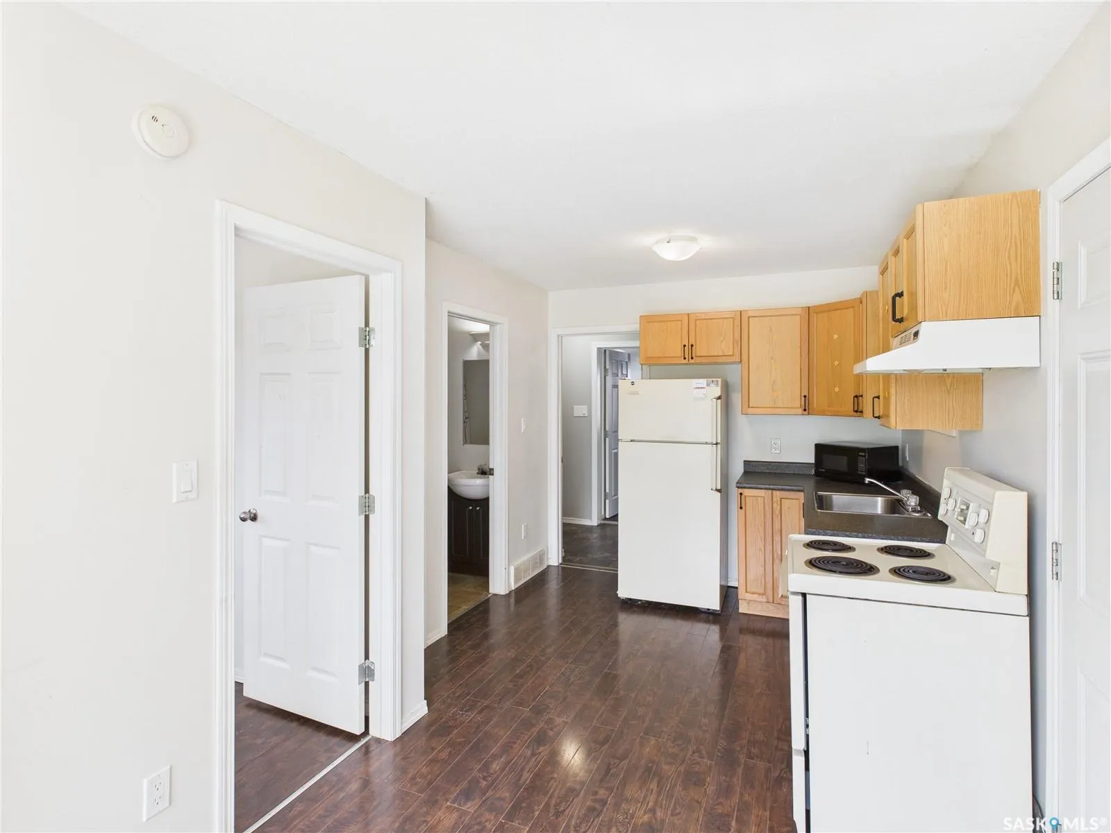 619 7th STREET E