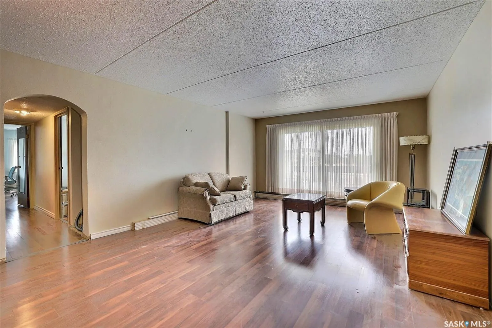 3520 HILLSDALE STREET, #204