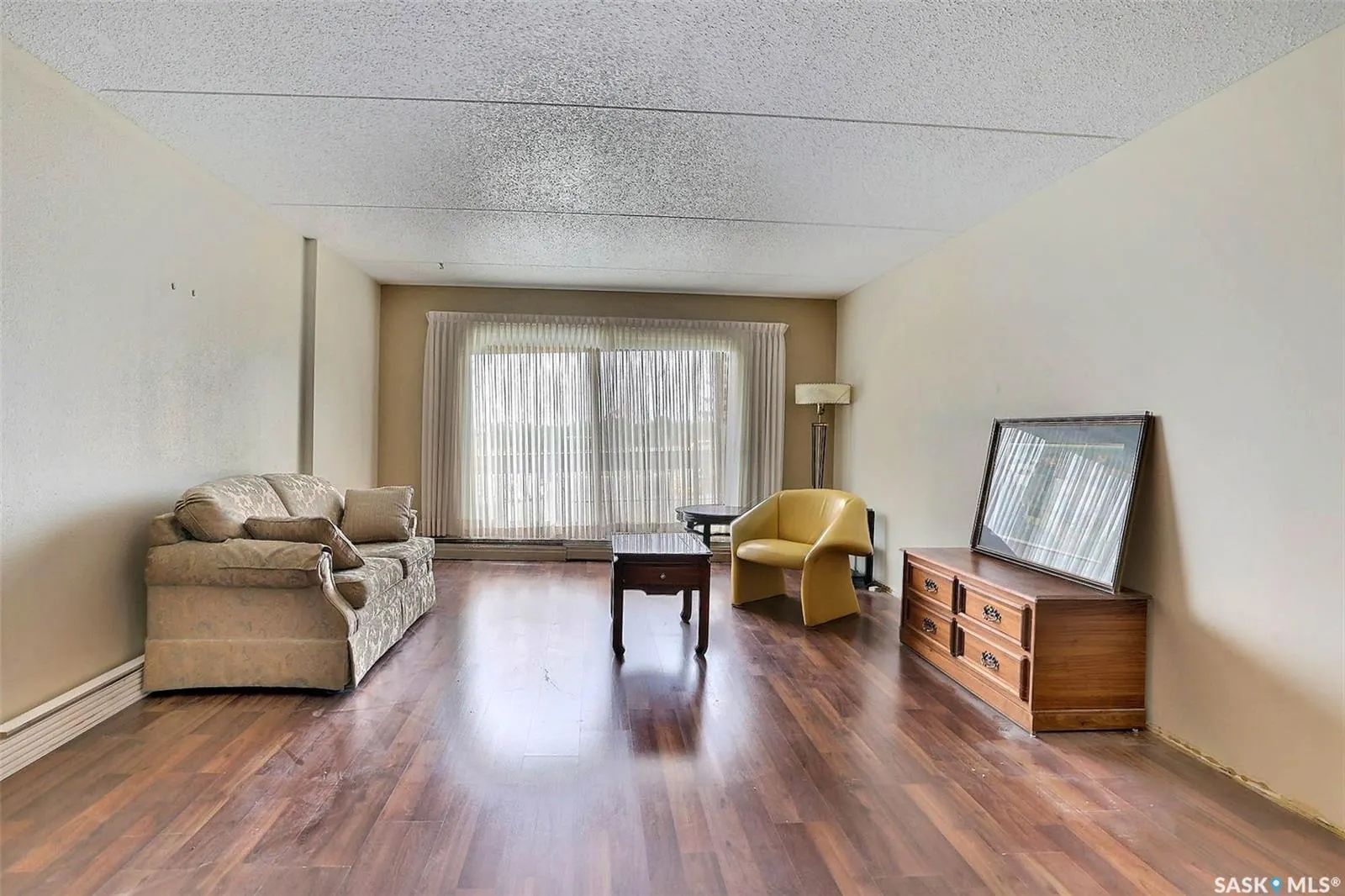 3520 HILLSDALE STREET, #204