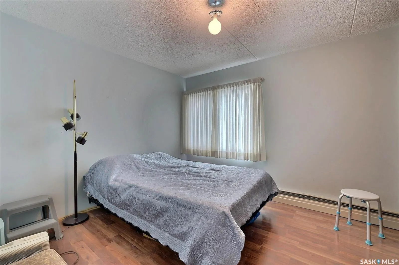 3520 HILLSDALE STREET, #204