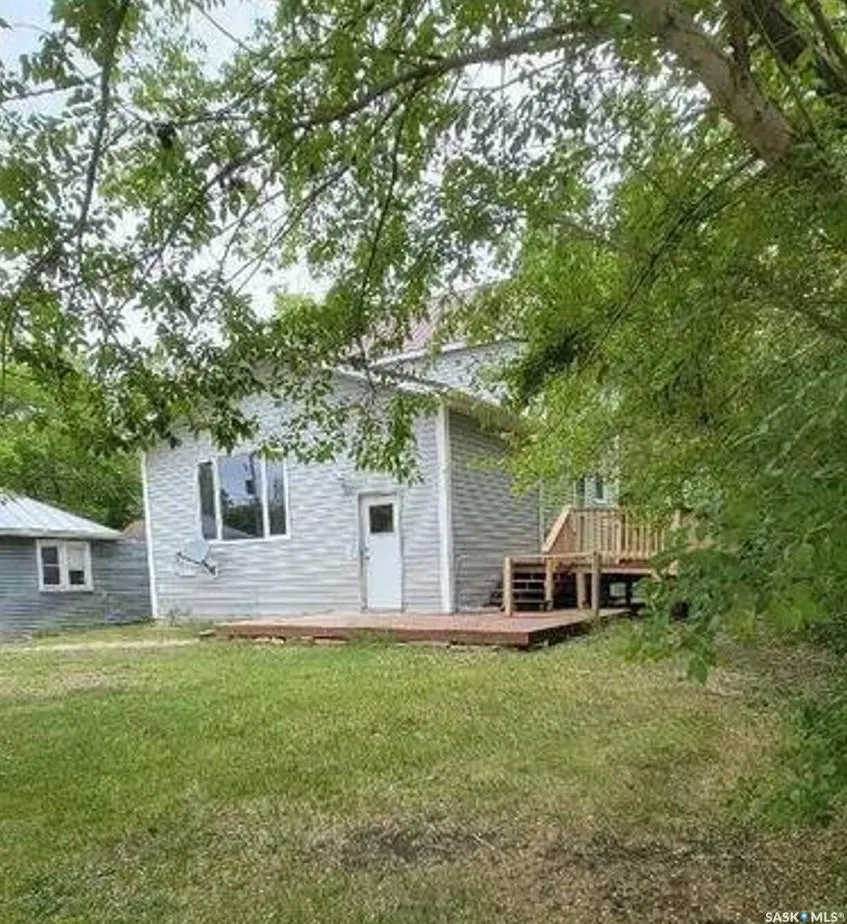 708 Qu'appelle AVENUE