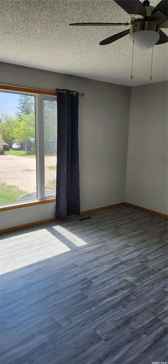 708 Qu'appelle AVENUE