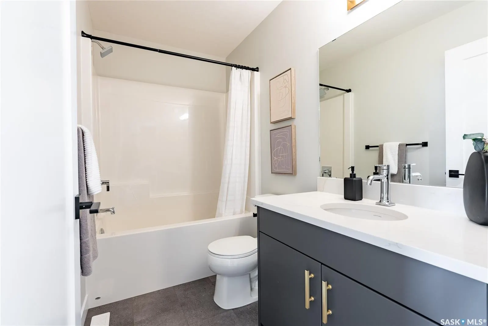 155 McFaull WAY, #408