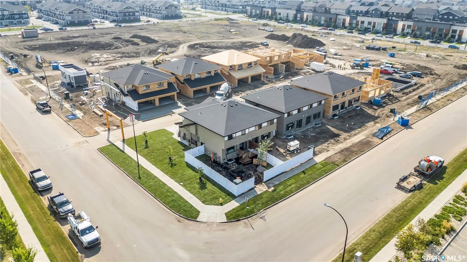155 McFaull WAY, #408