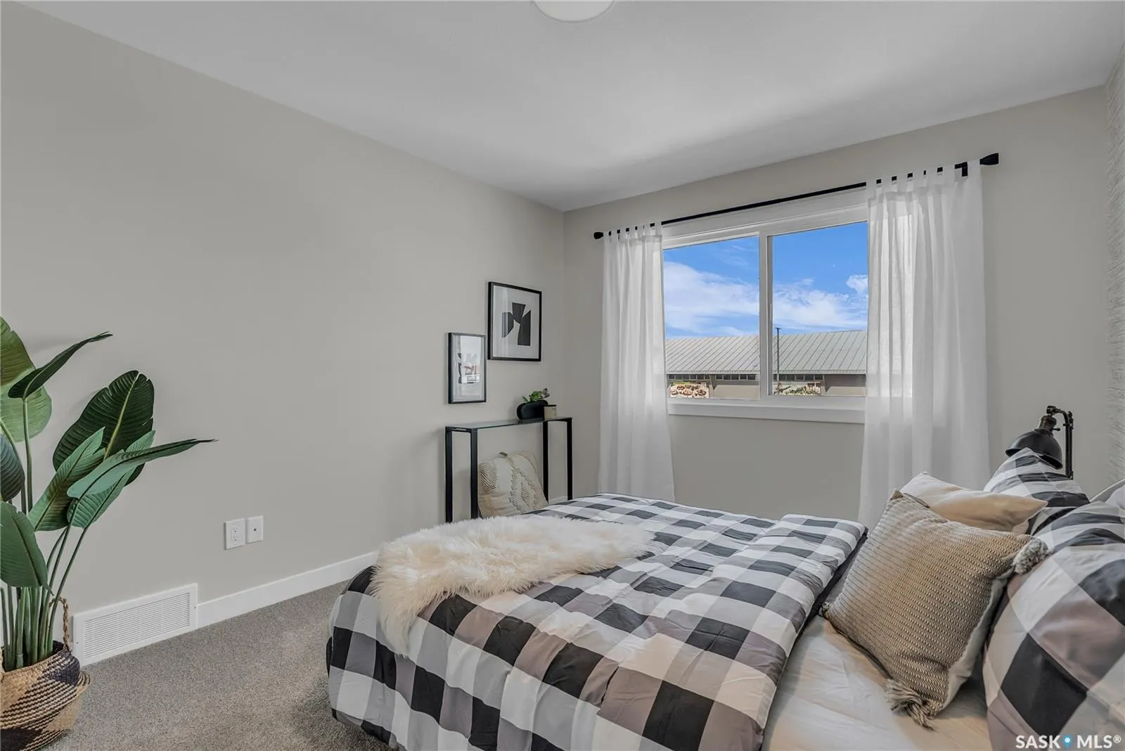 155 McFaull WAY, #408