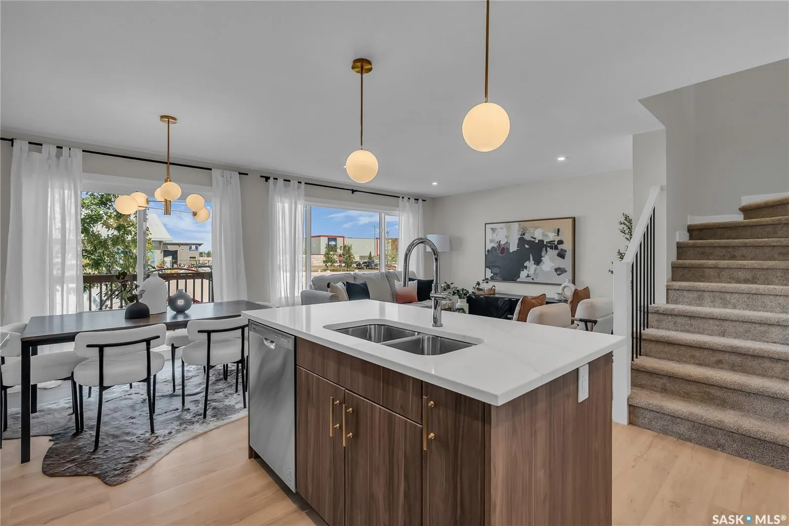 155 McFaull WAY, #408