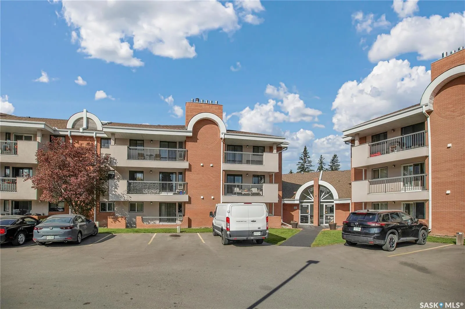 209a Cree PLACE, #301