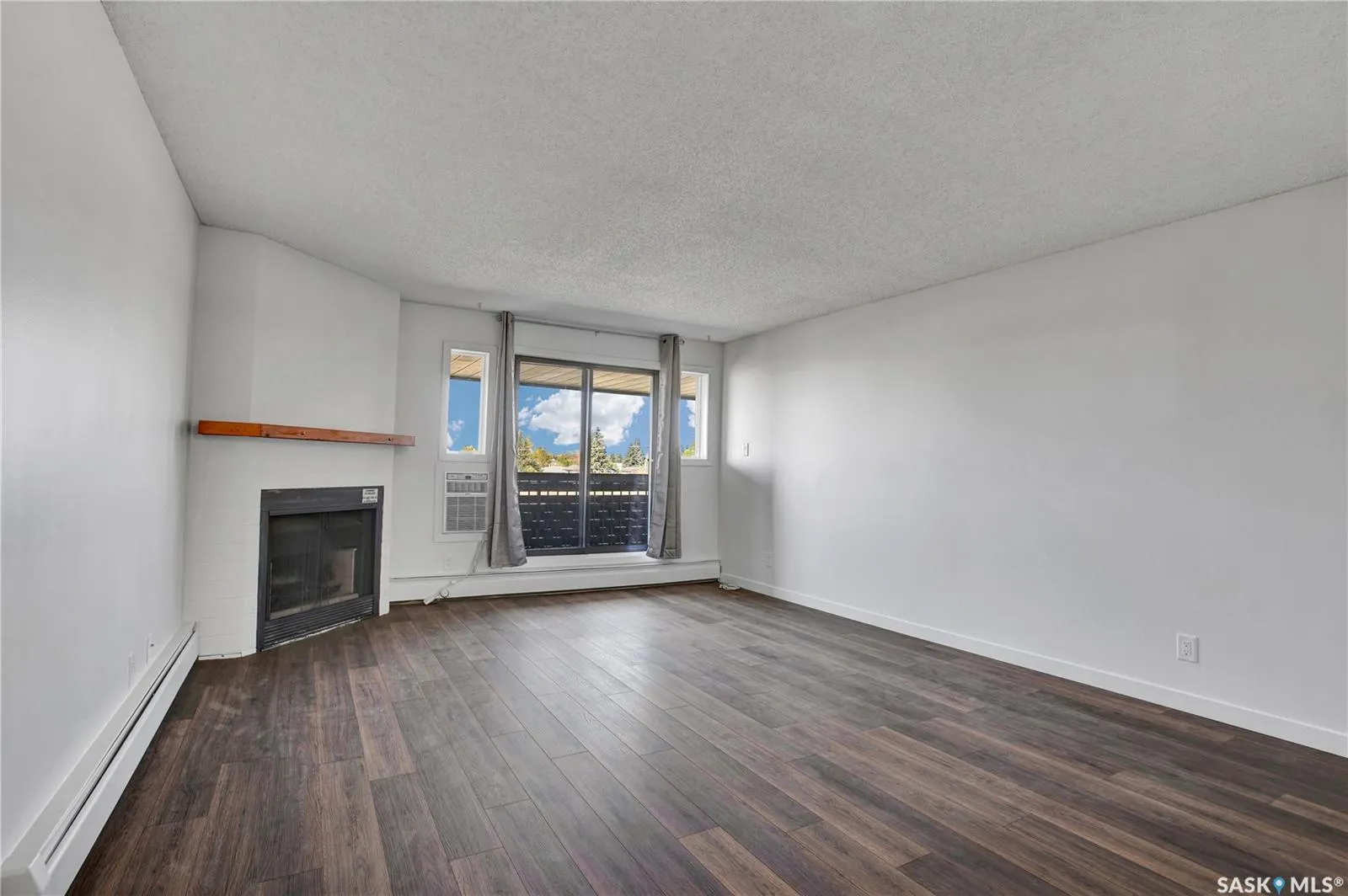 209a Cree PLACE, #301