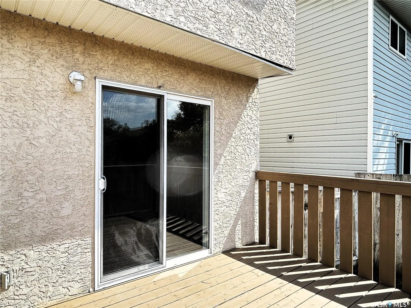 242 Lochrie CRESCENT