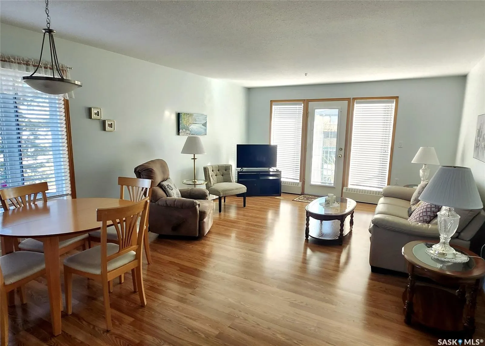 205 McIntyre STREET N, #302
