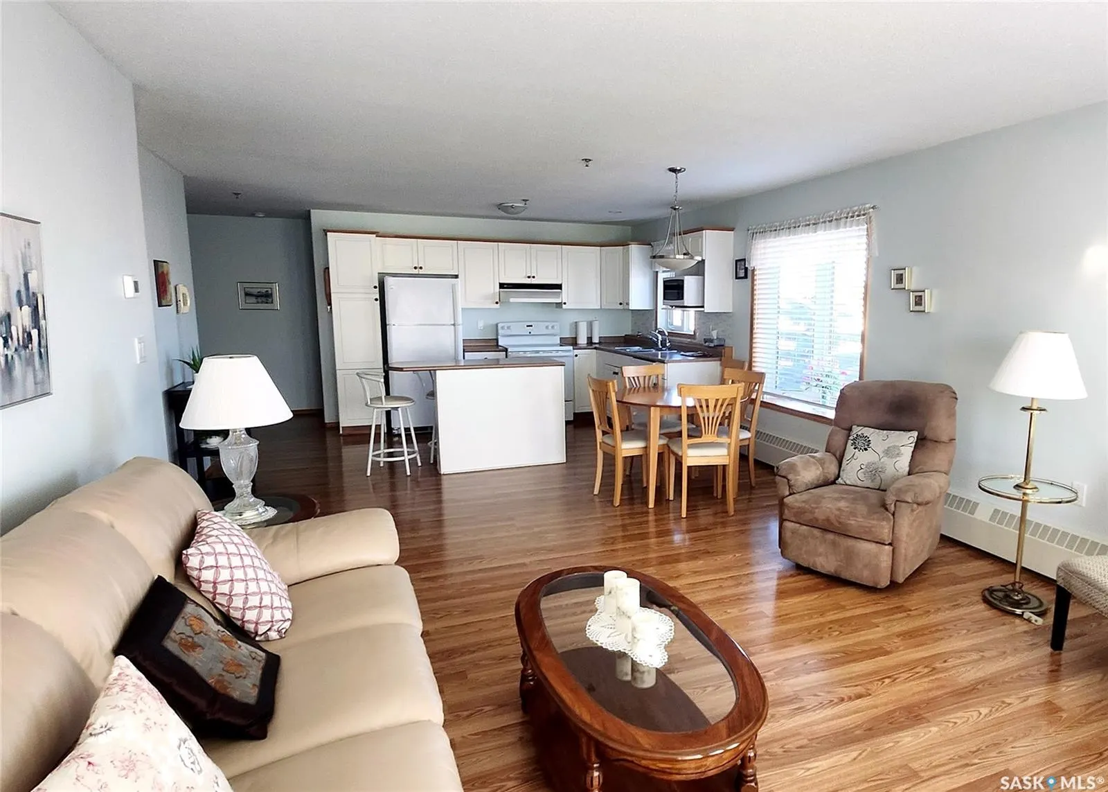 205 McIntyre STREET N, #302