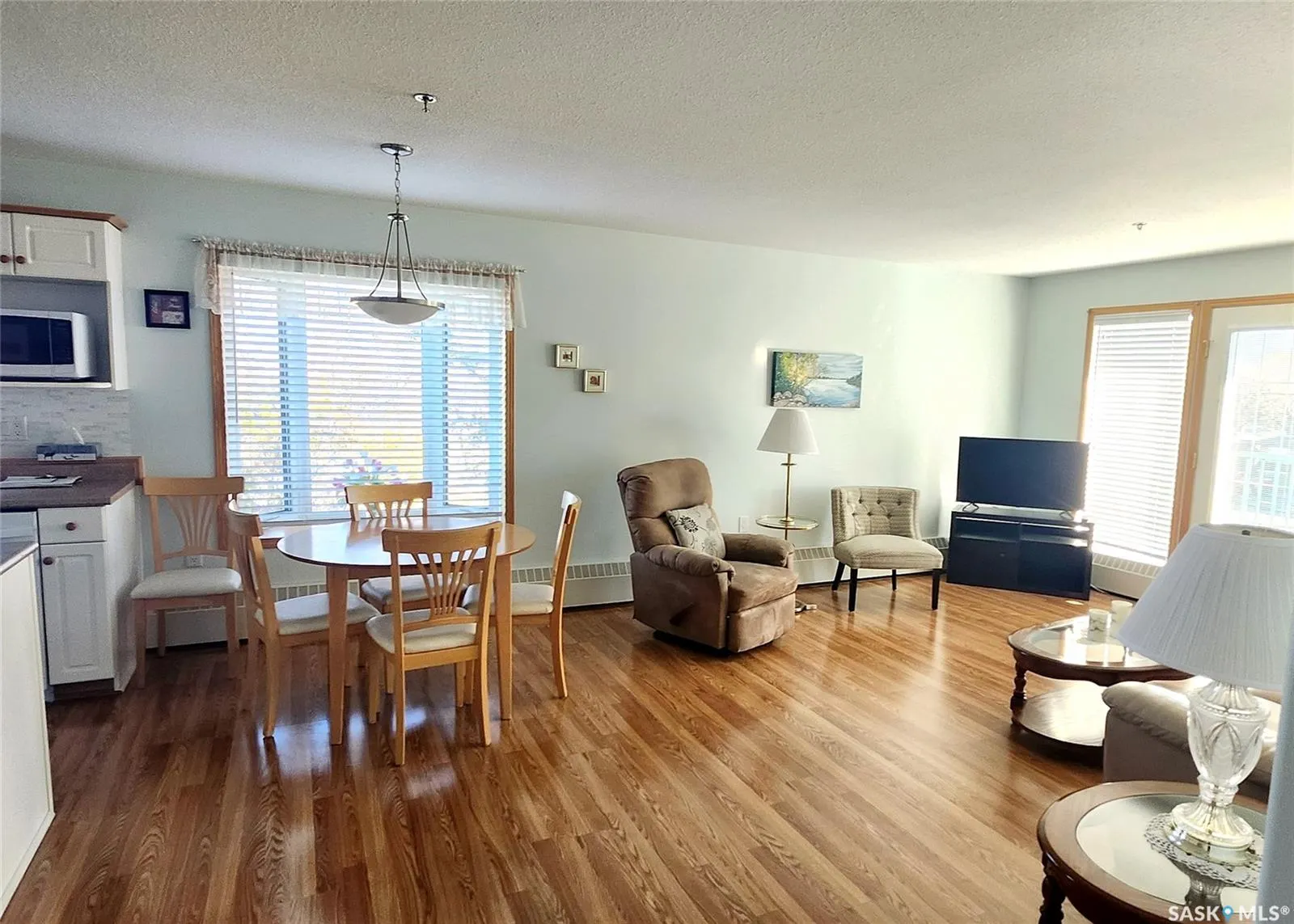 205 McIntyre STREET N, #302