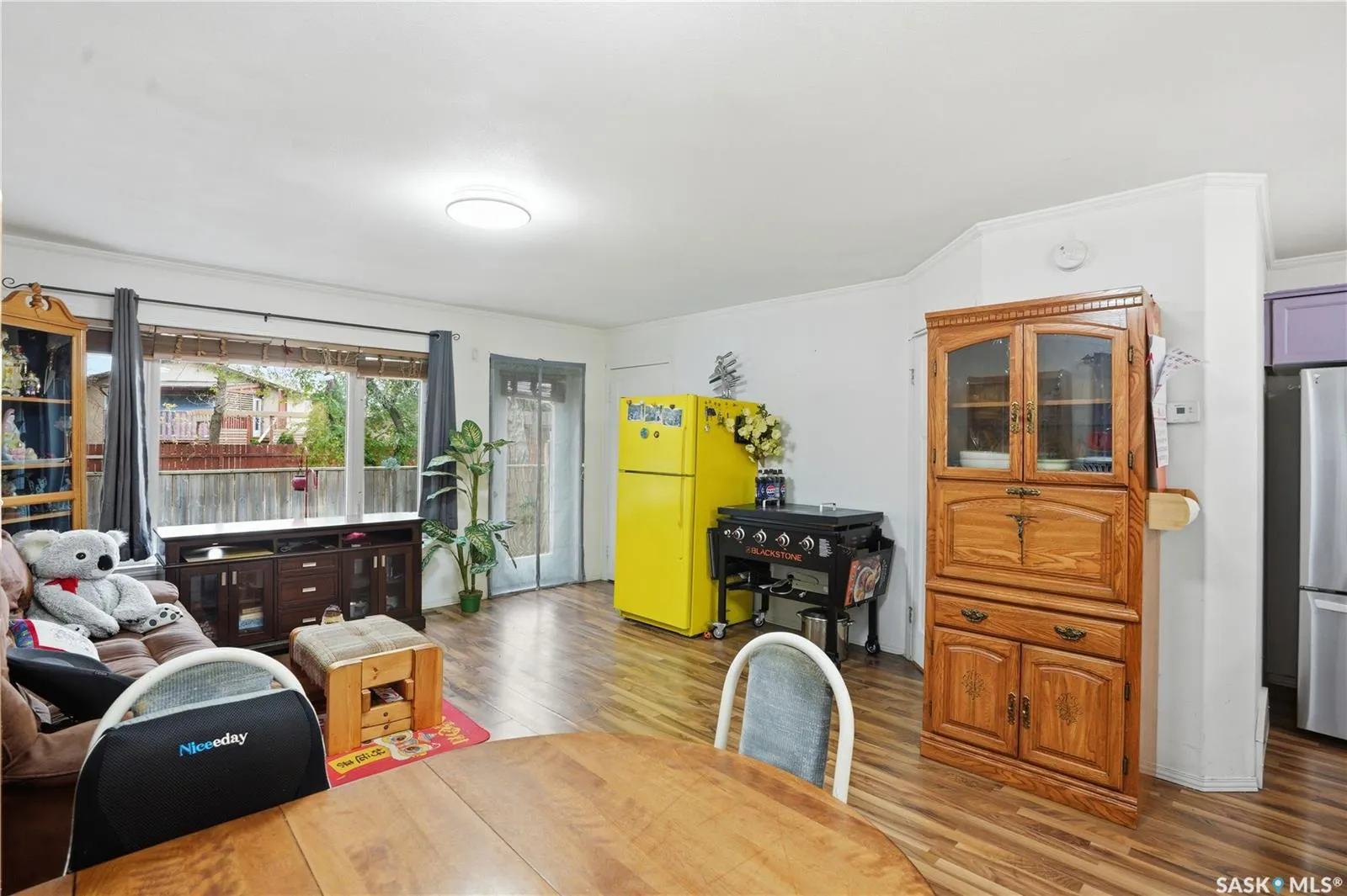 715 Hart ROAD, #201