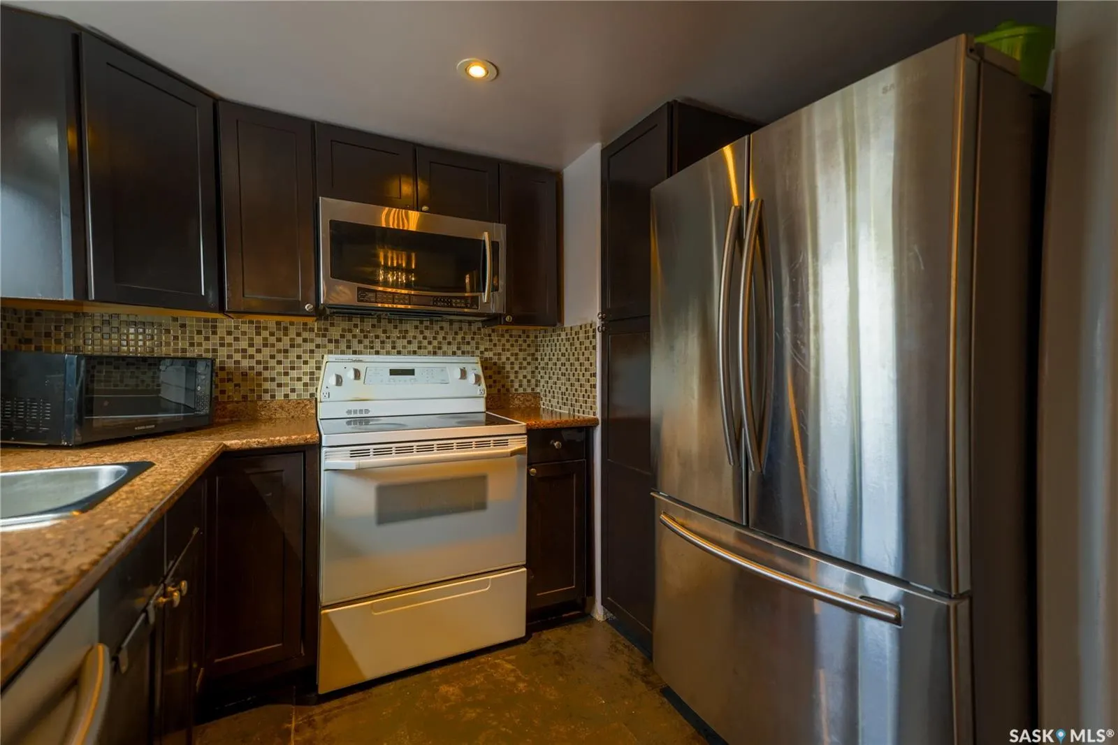1455 9th AVENUE NE, #B1