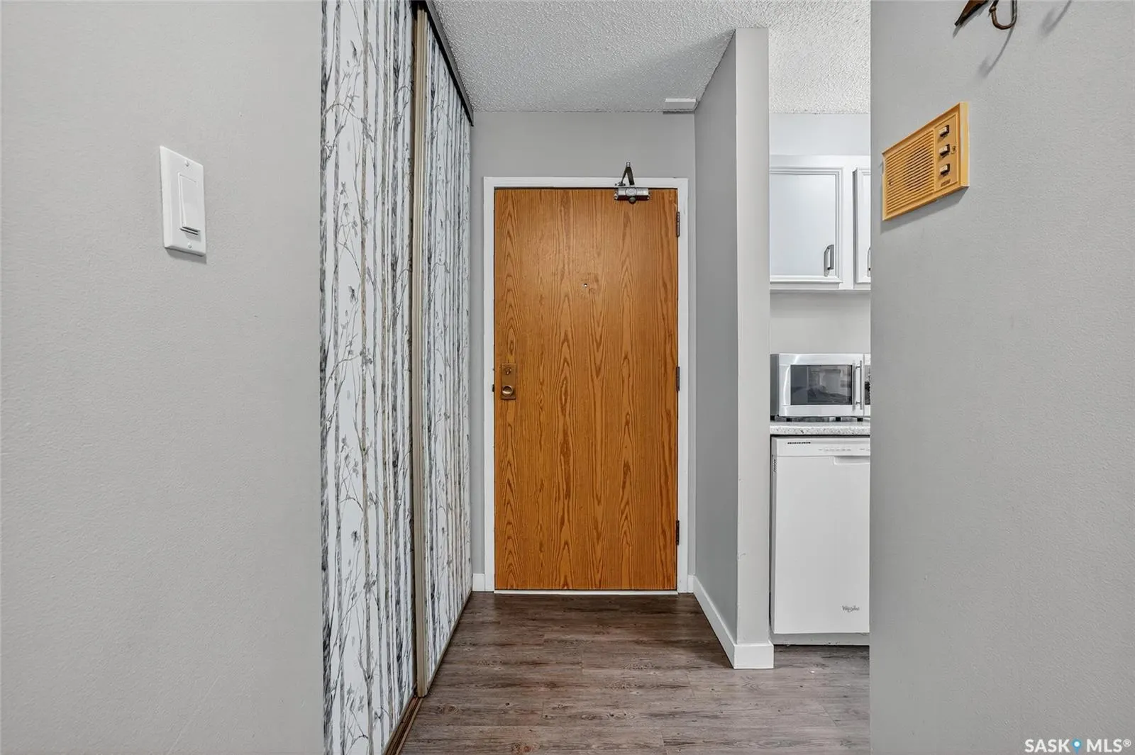 207C Tait PLACE, #313
