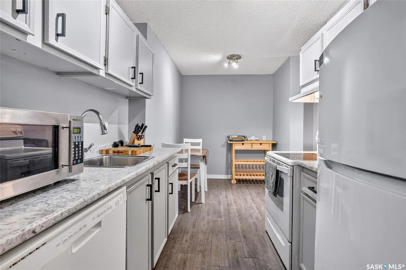 207C Tait PLACE, #313