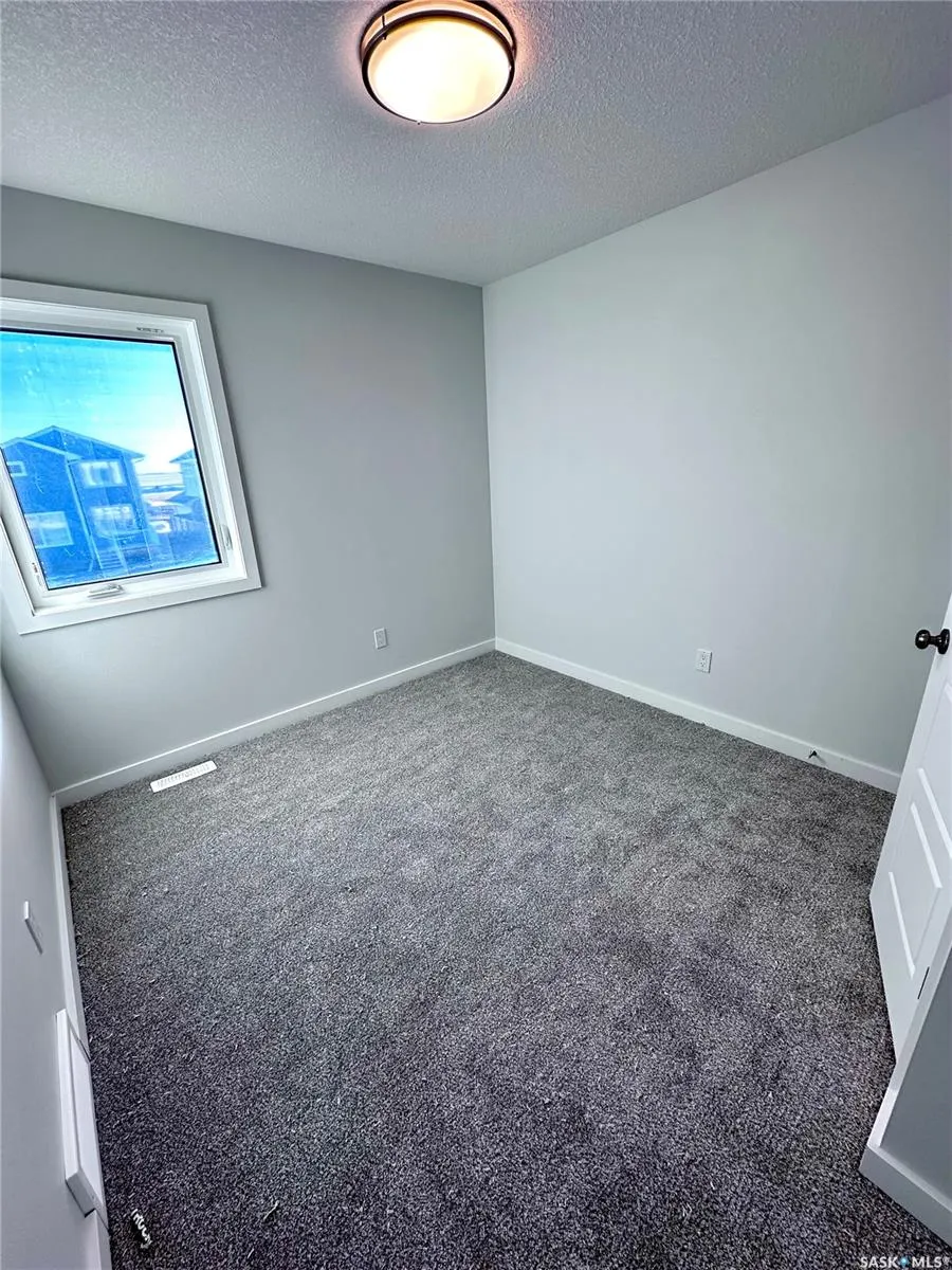 1121 Camden GARDENS