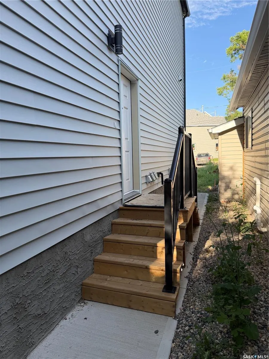 857 Elliott STREET