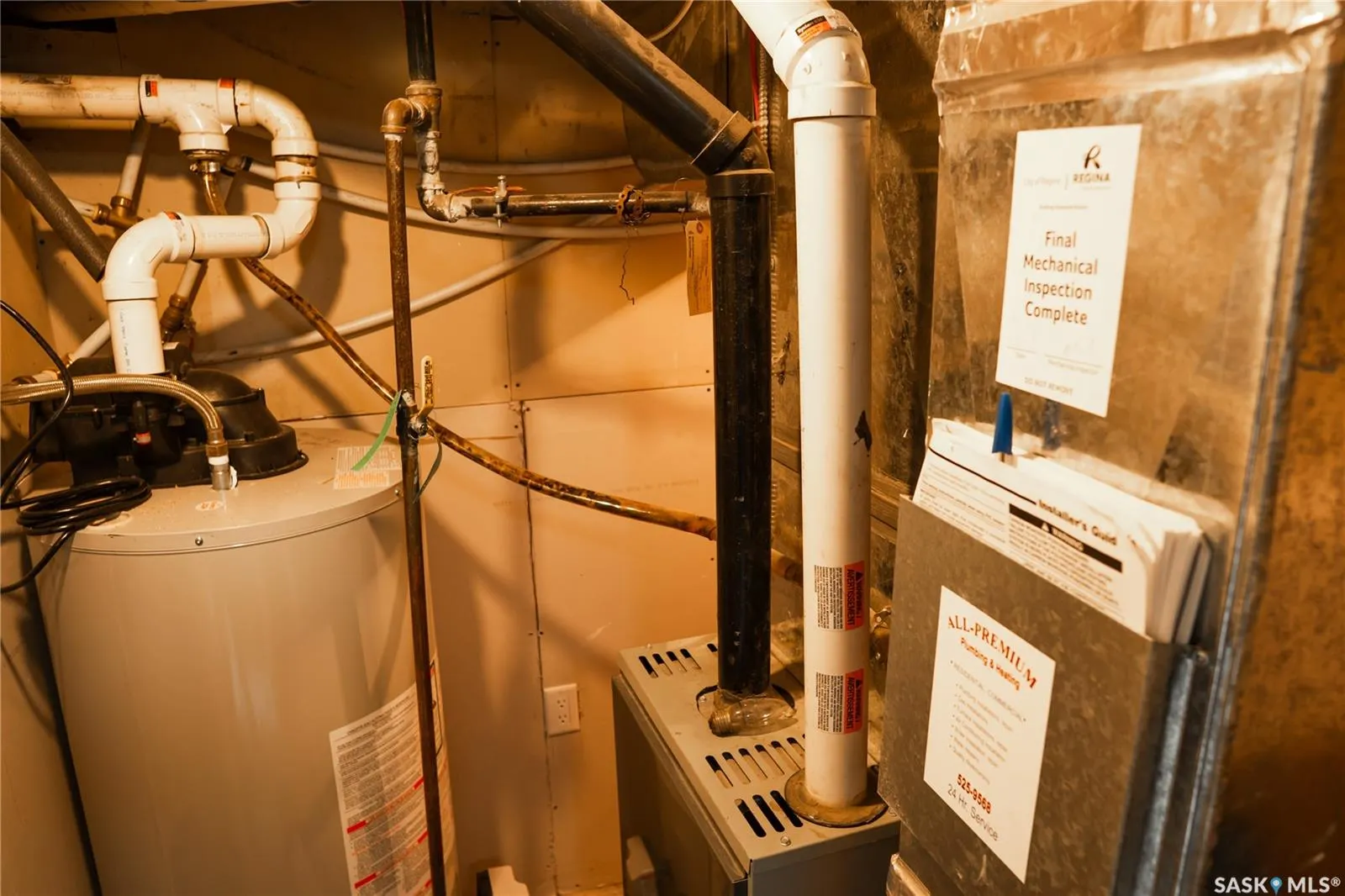 2128 Osler STREET