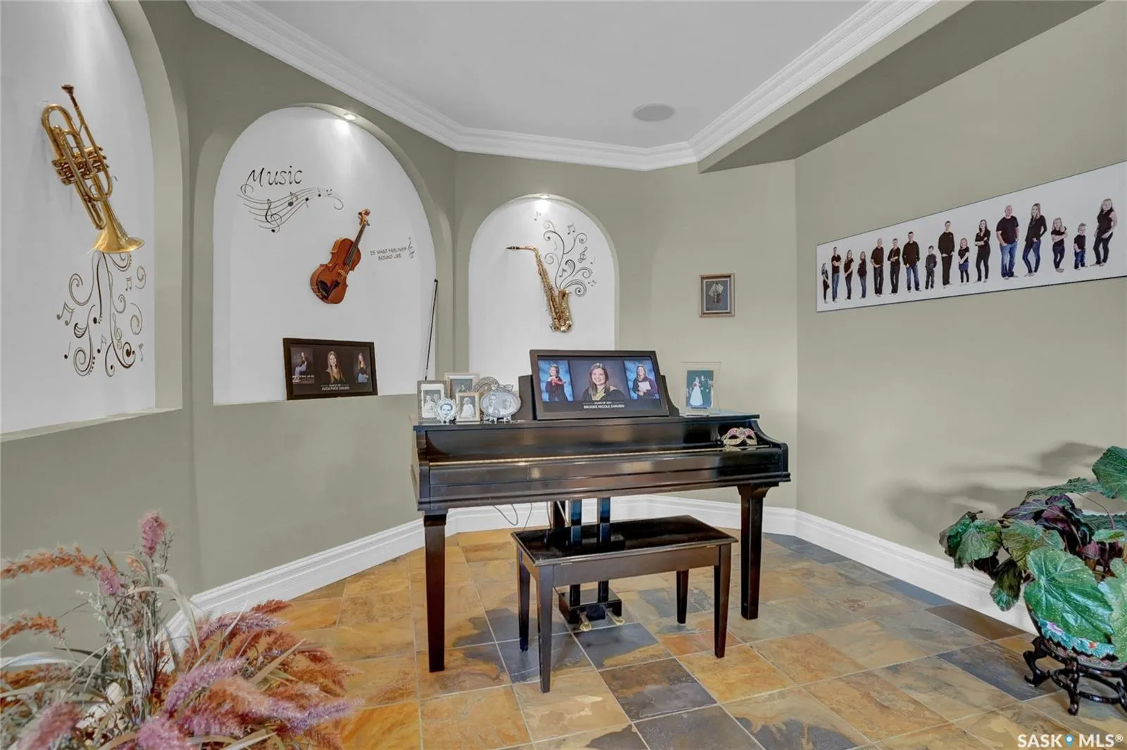 1453 Normandy DRIVE