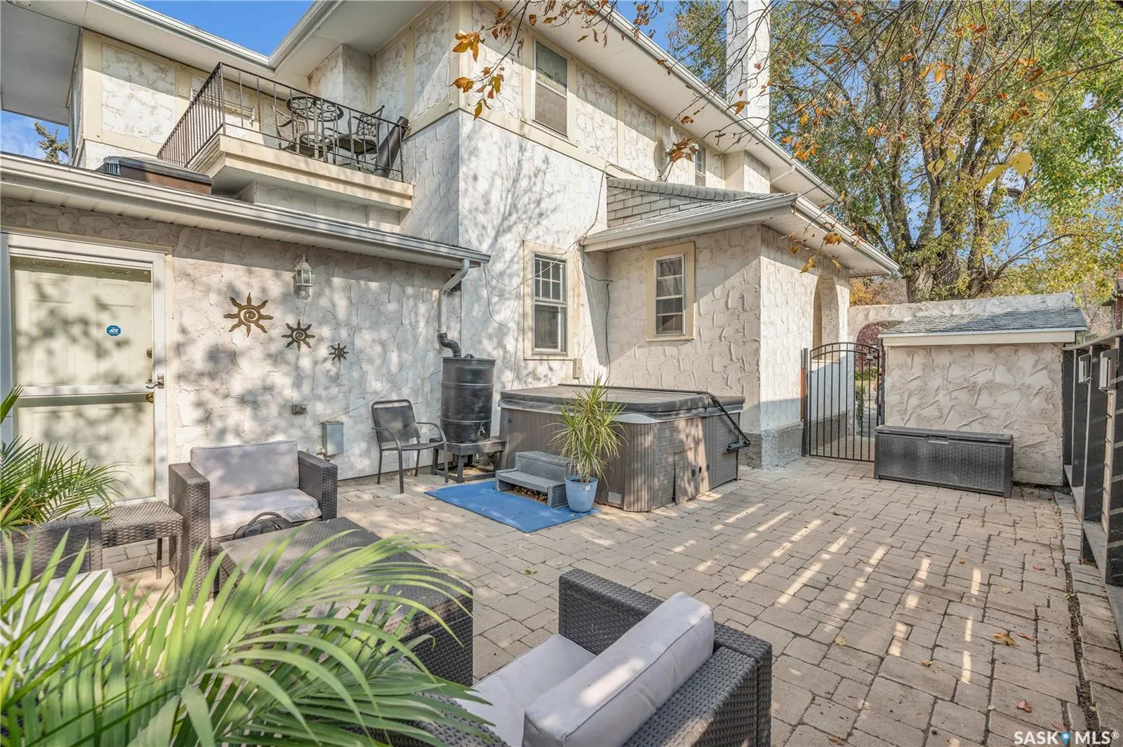 3120 Rae STREET