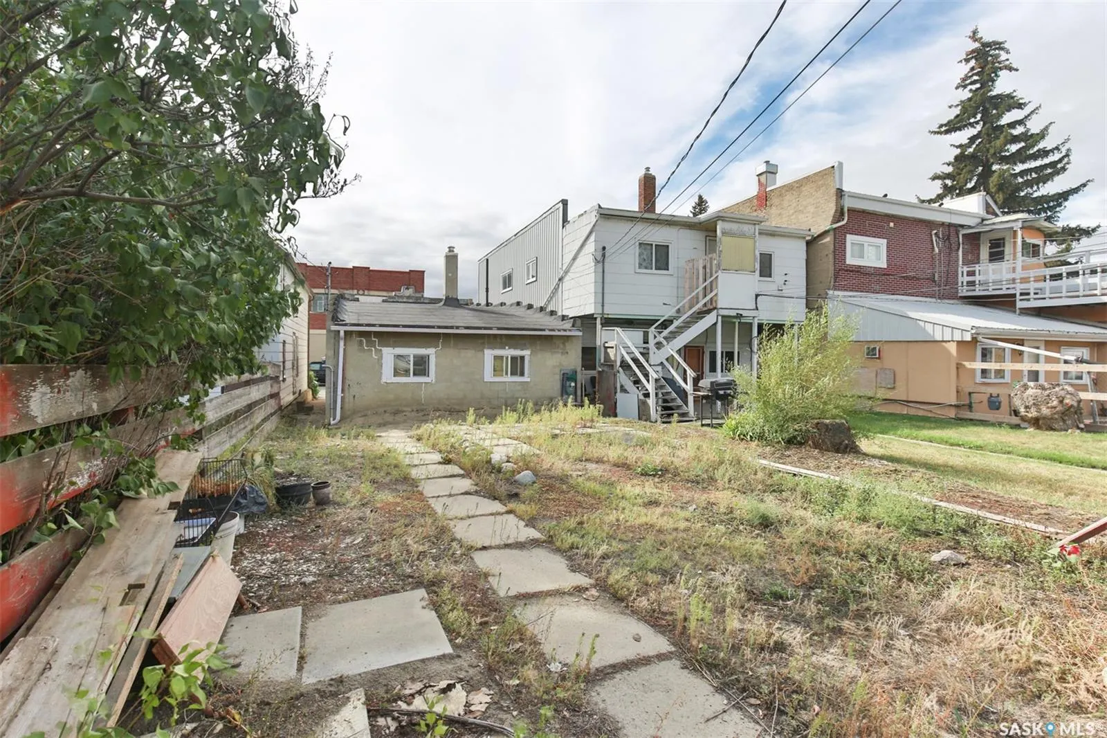 306 Fairford STREET W