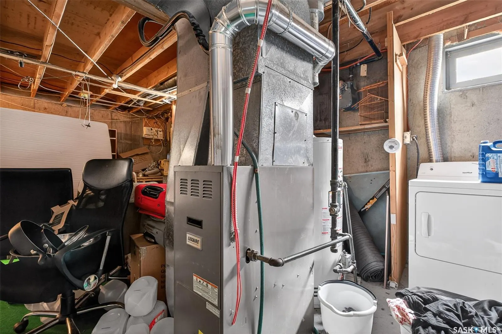 1303 Athabasca STREET W