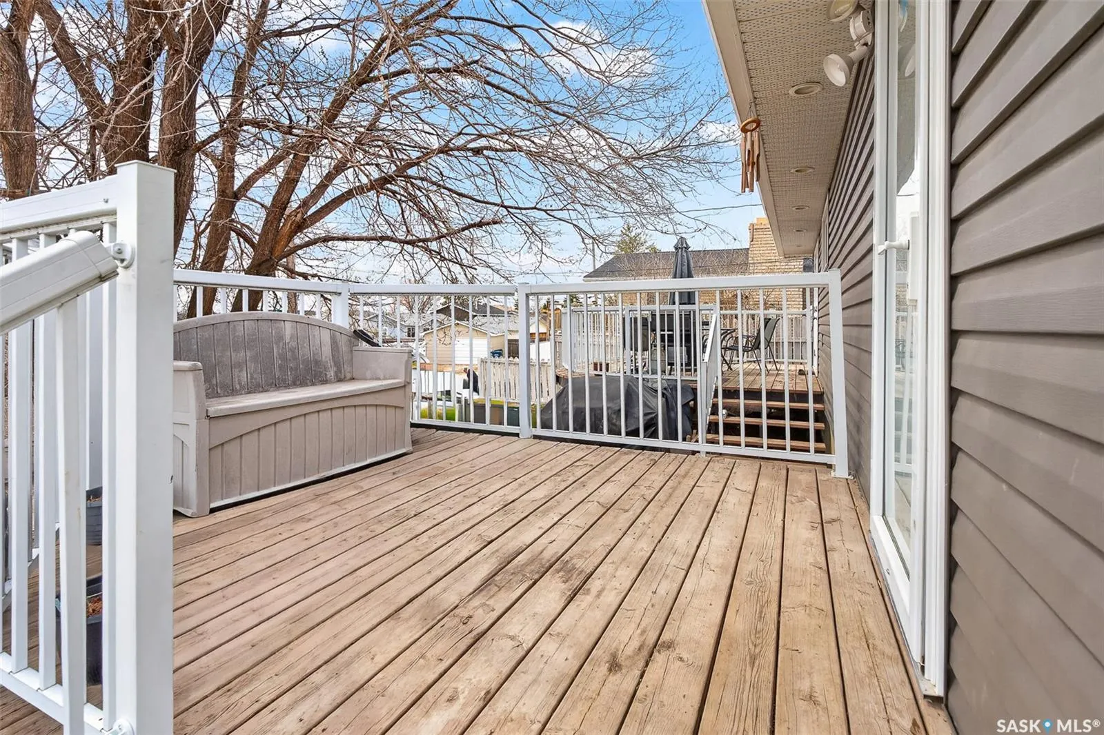 1303 Athabasca STREET W