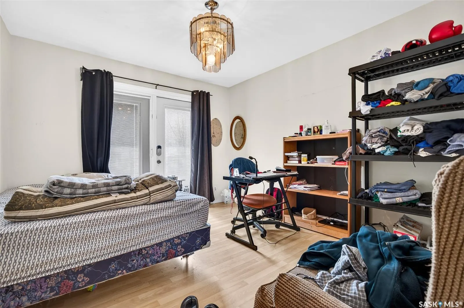 1303 Athabasca STREET W
