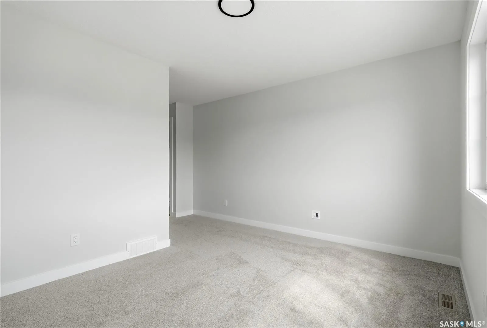 3180 Favel DRIVE