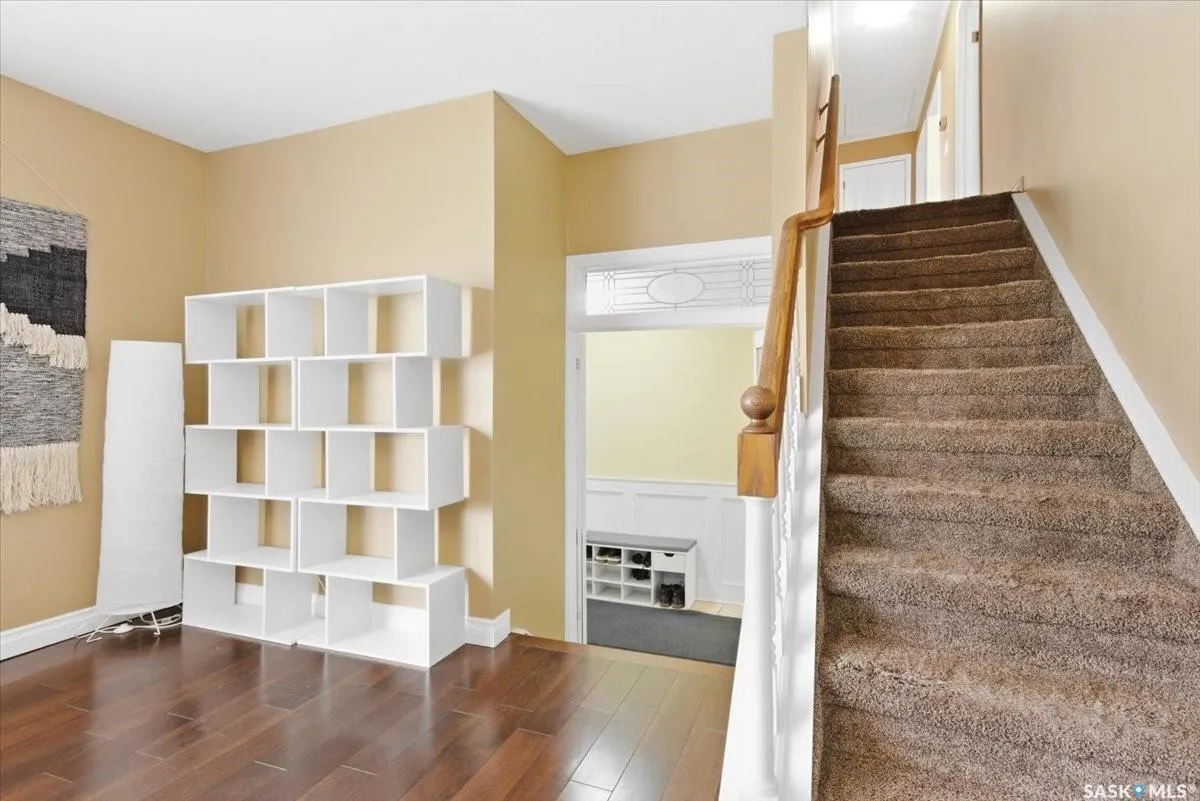 182 Lincoln DRIVE