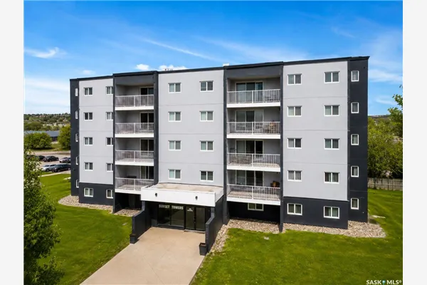20 Kleisinger CRESCENT #106