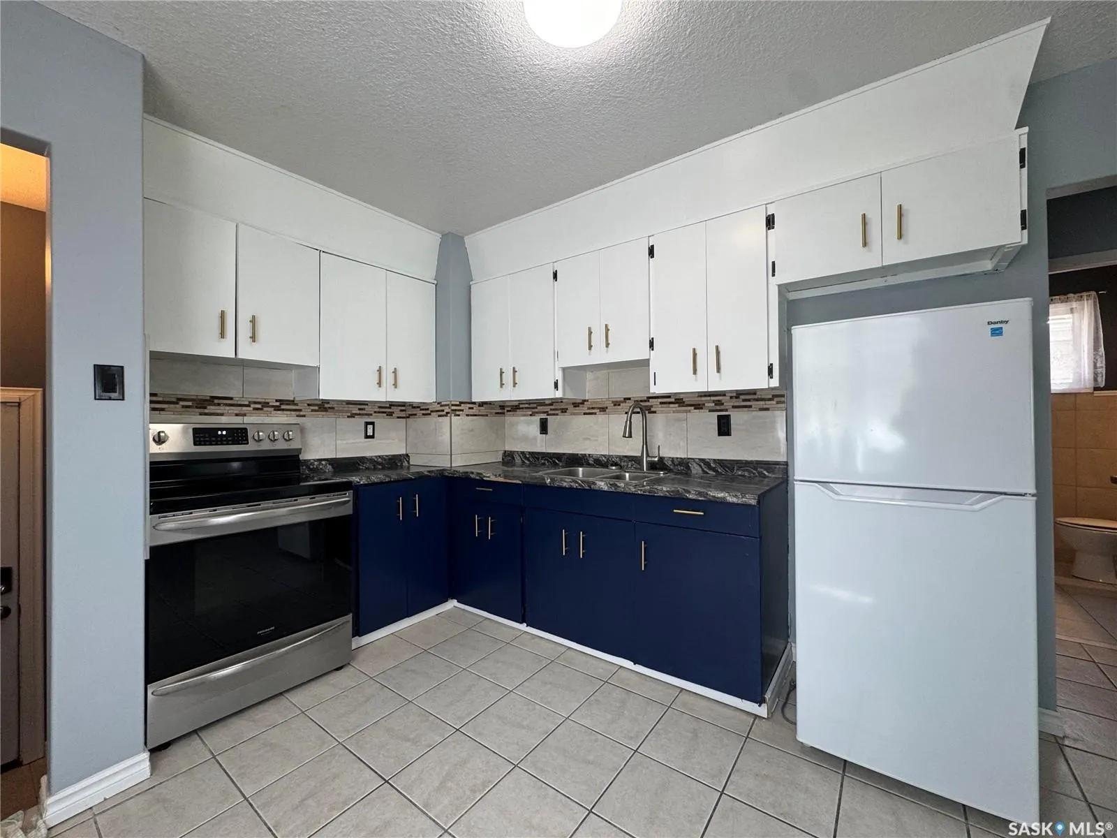 646 Retallack STREET