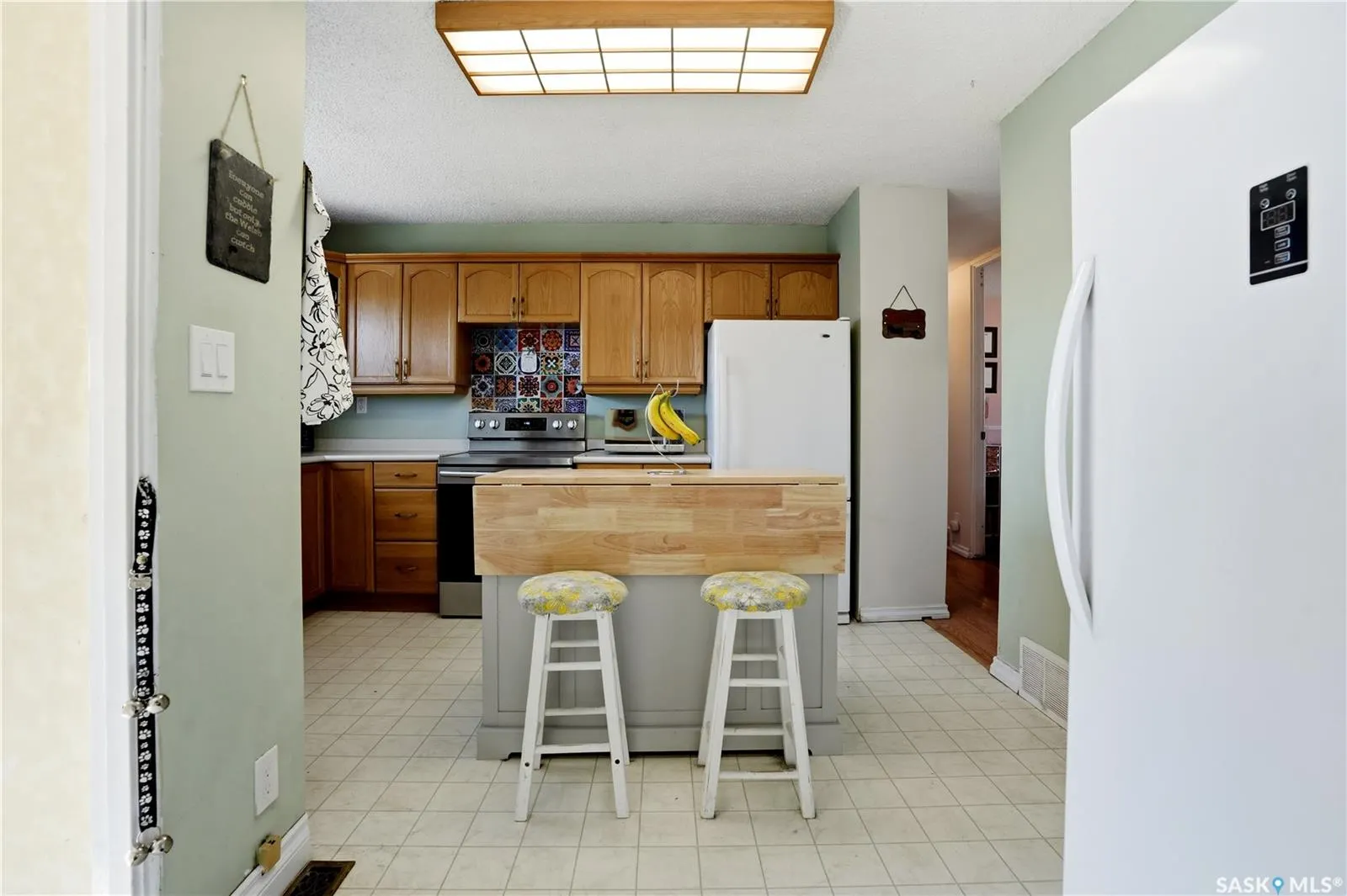 1009 Corman CRESCENT