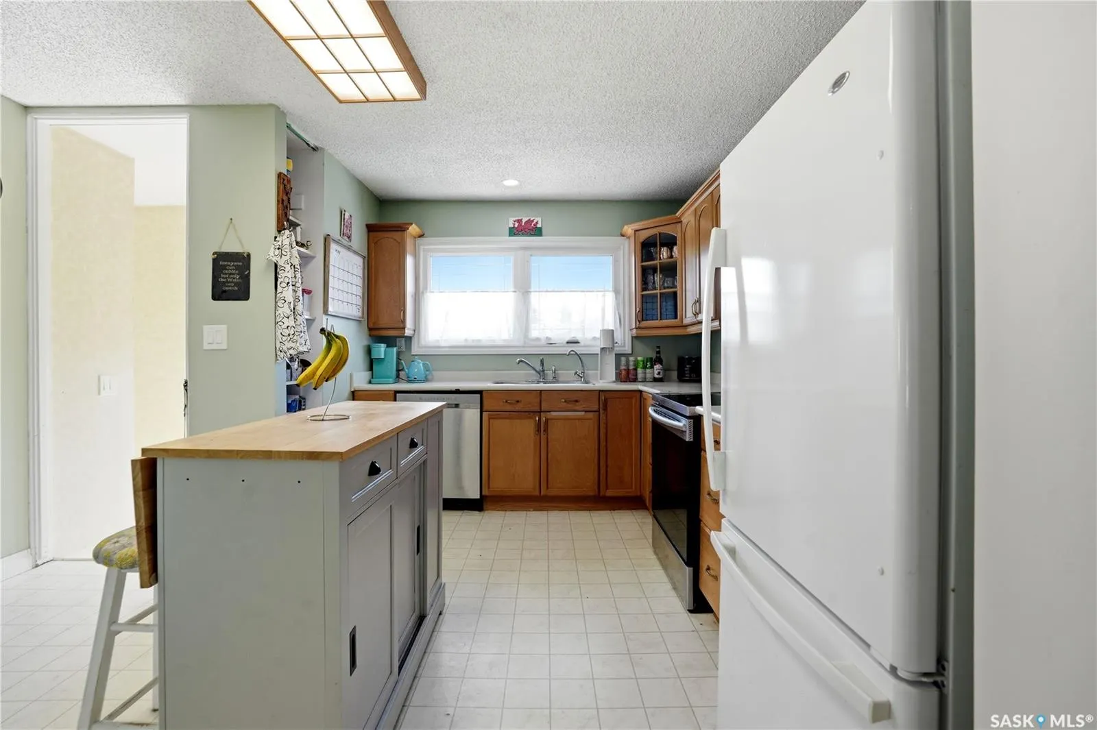 1009 Corman CRESCENT