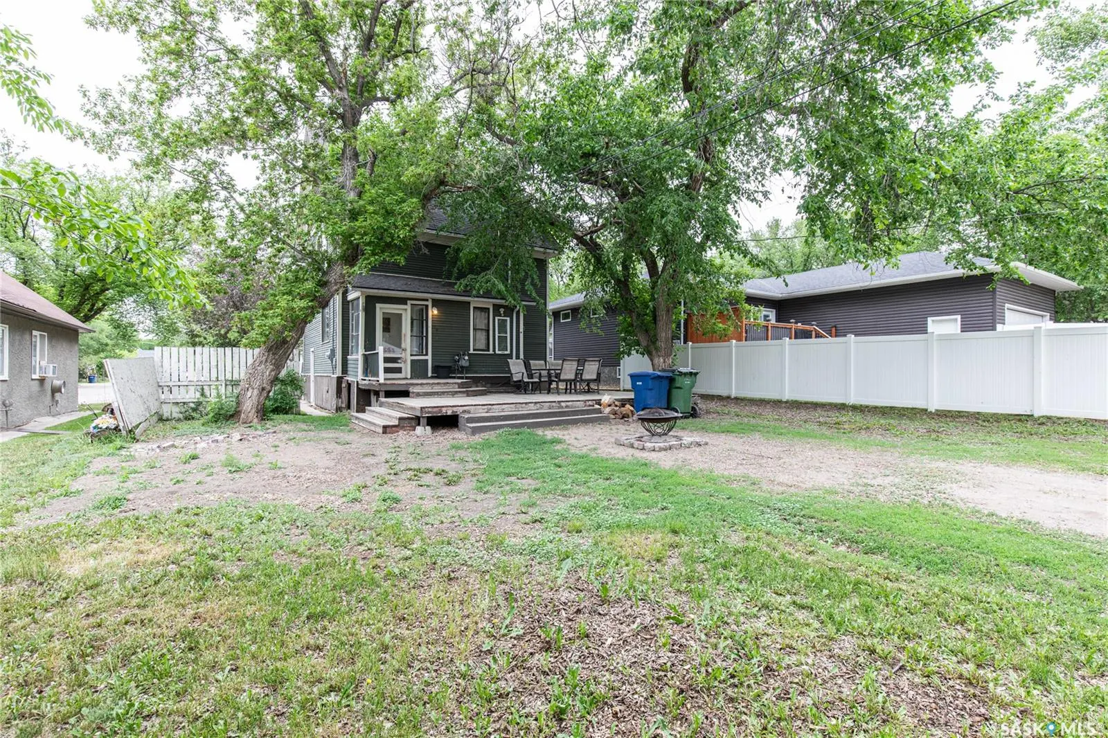 1059 Willow AVENUE