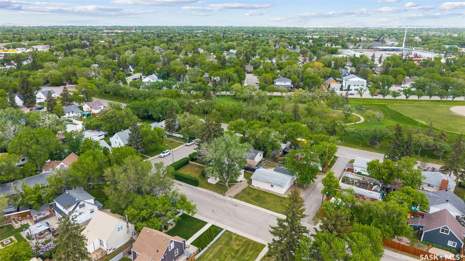 33 Merritt CRESCENT