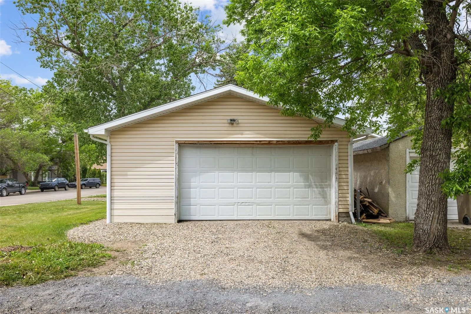 33 Merritt CRESCENT