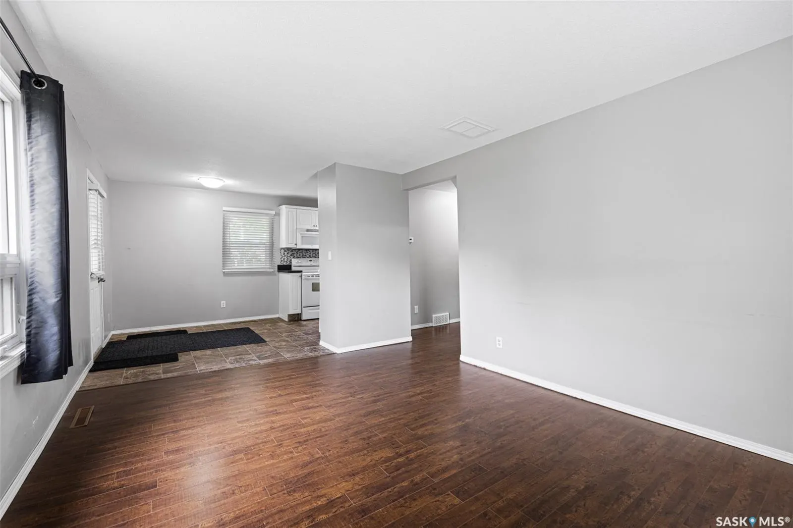 33 Merritt CRESCENT