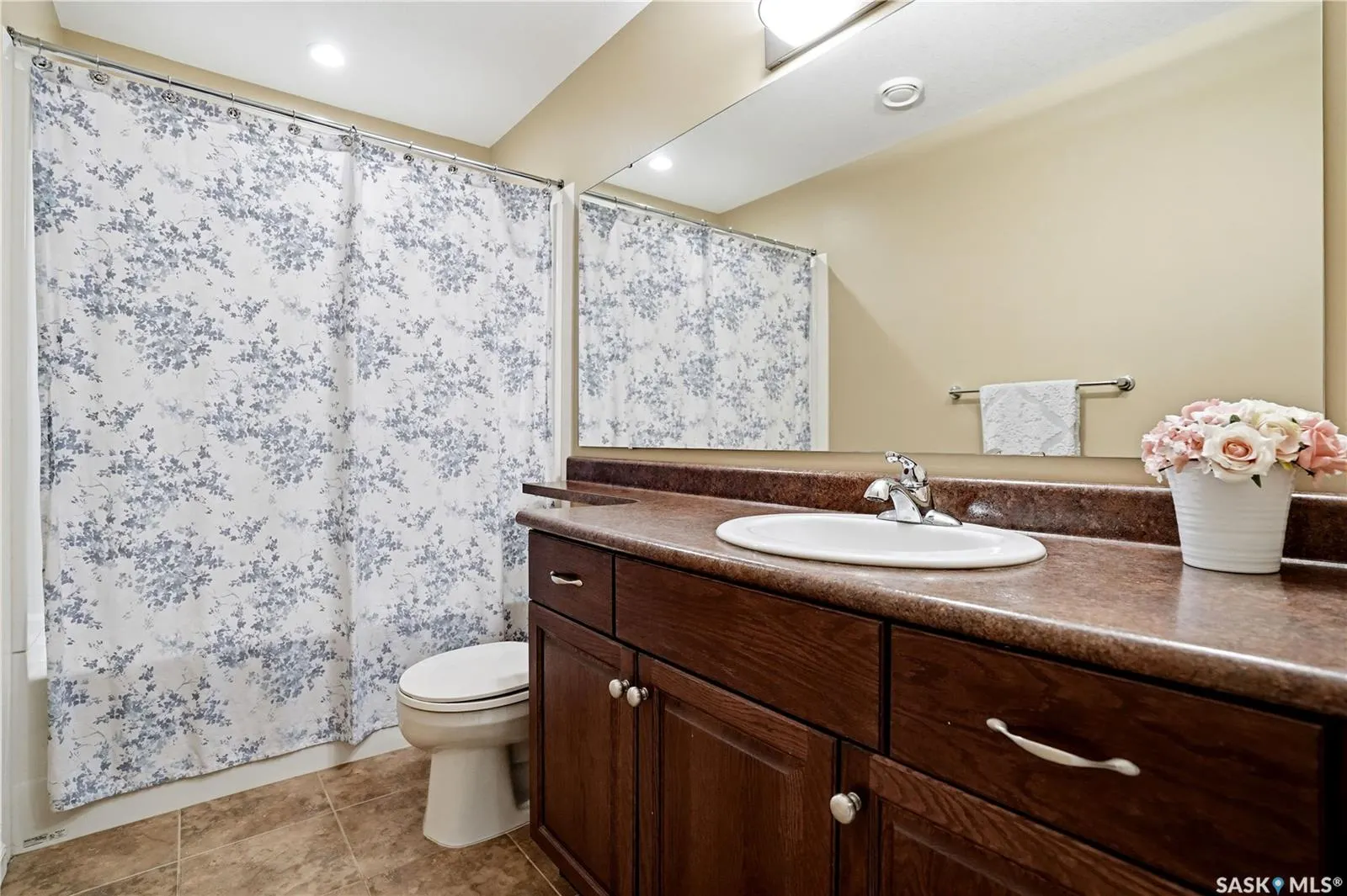 4501 Bergamot BAY E