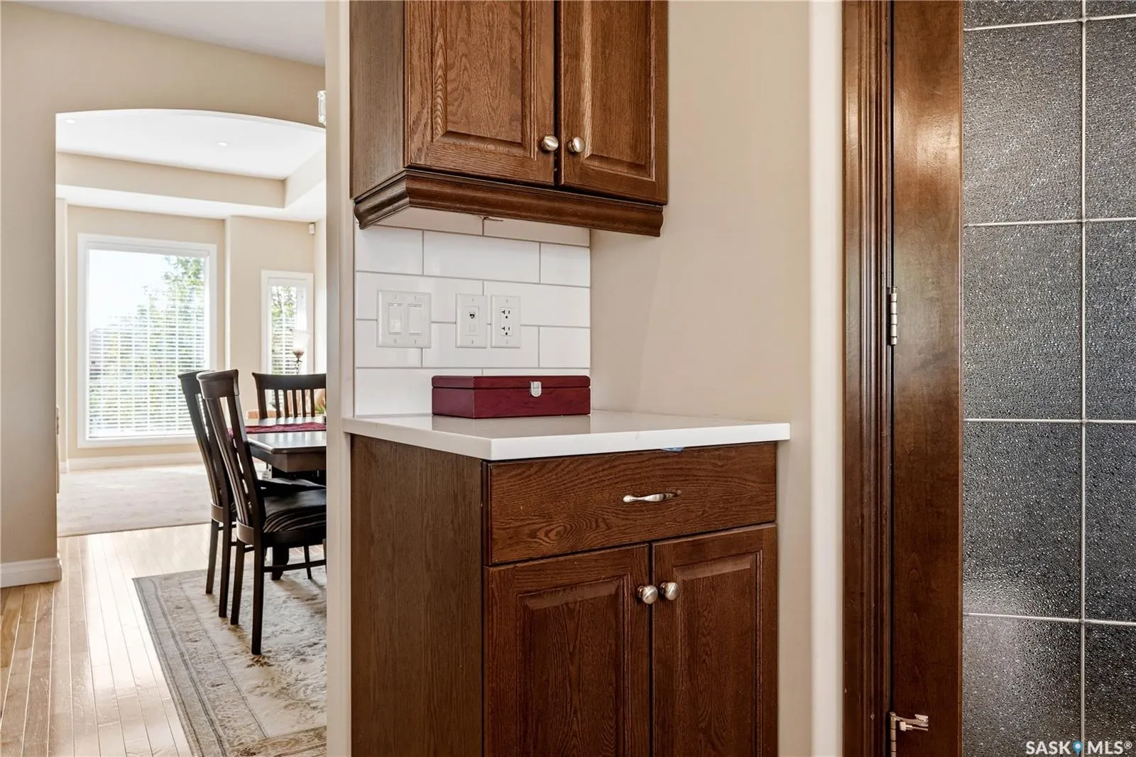 4501 Bergamot BAY E