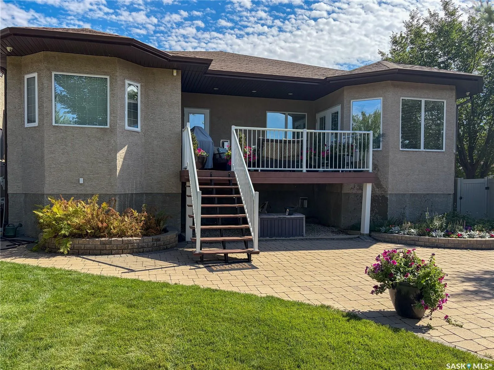 4501 Bergamot BAY E