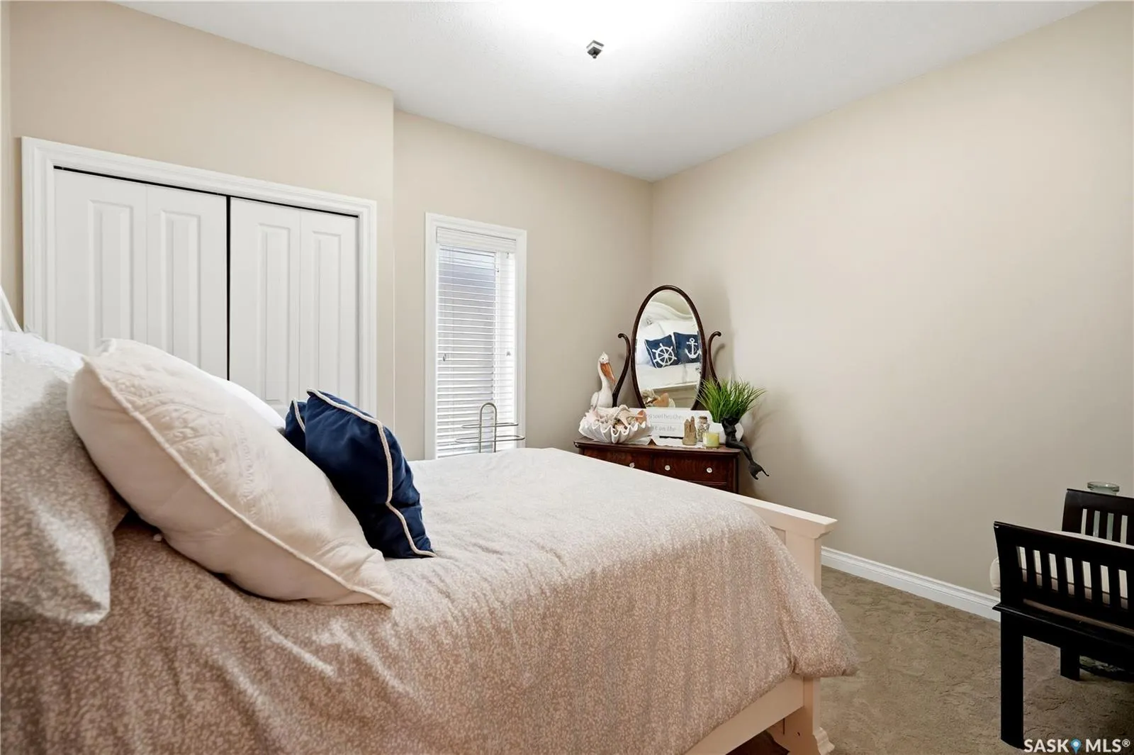 4501 Bergamot BAY E