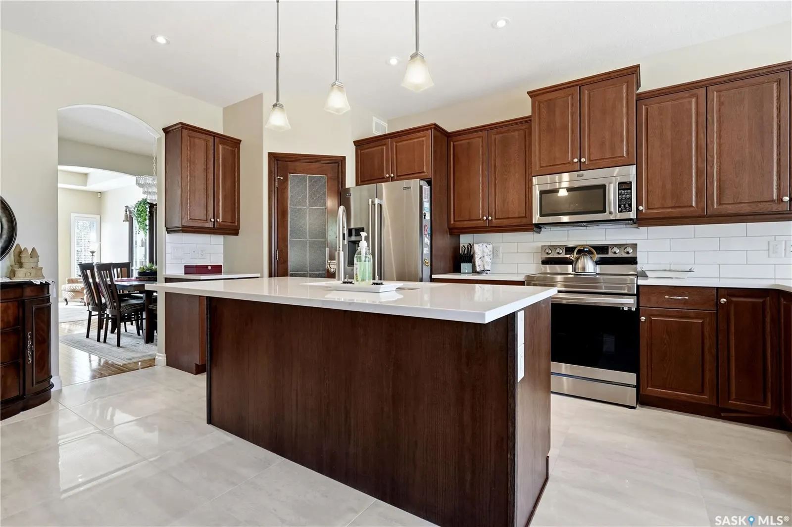 4501 Bergamot BAY E