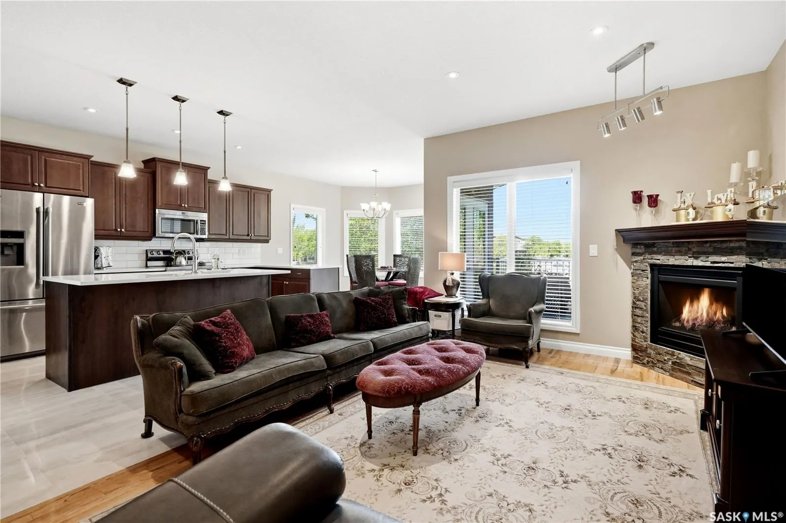 4501 Bergamot BAY E