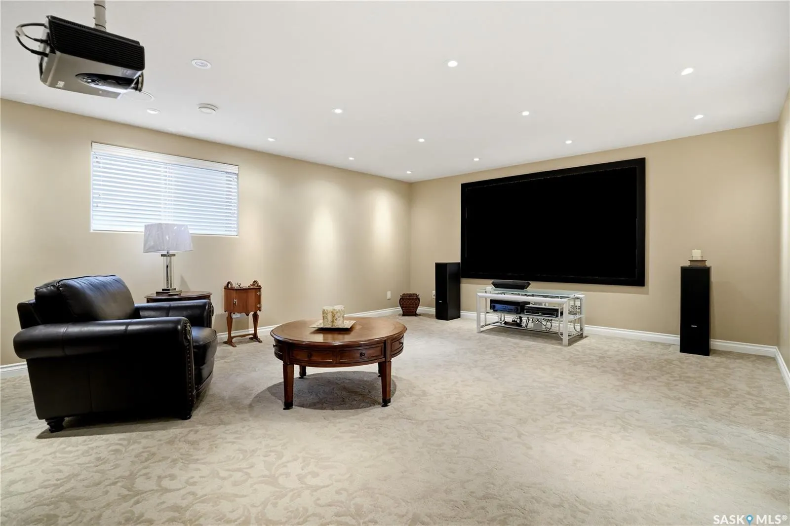 4501 Bergamot BAY E