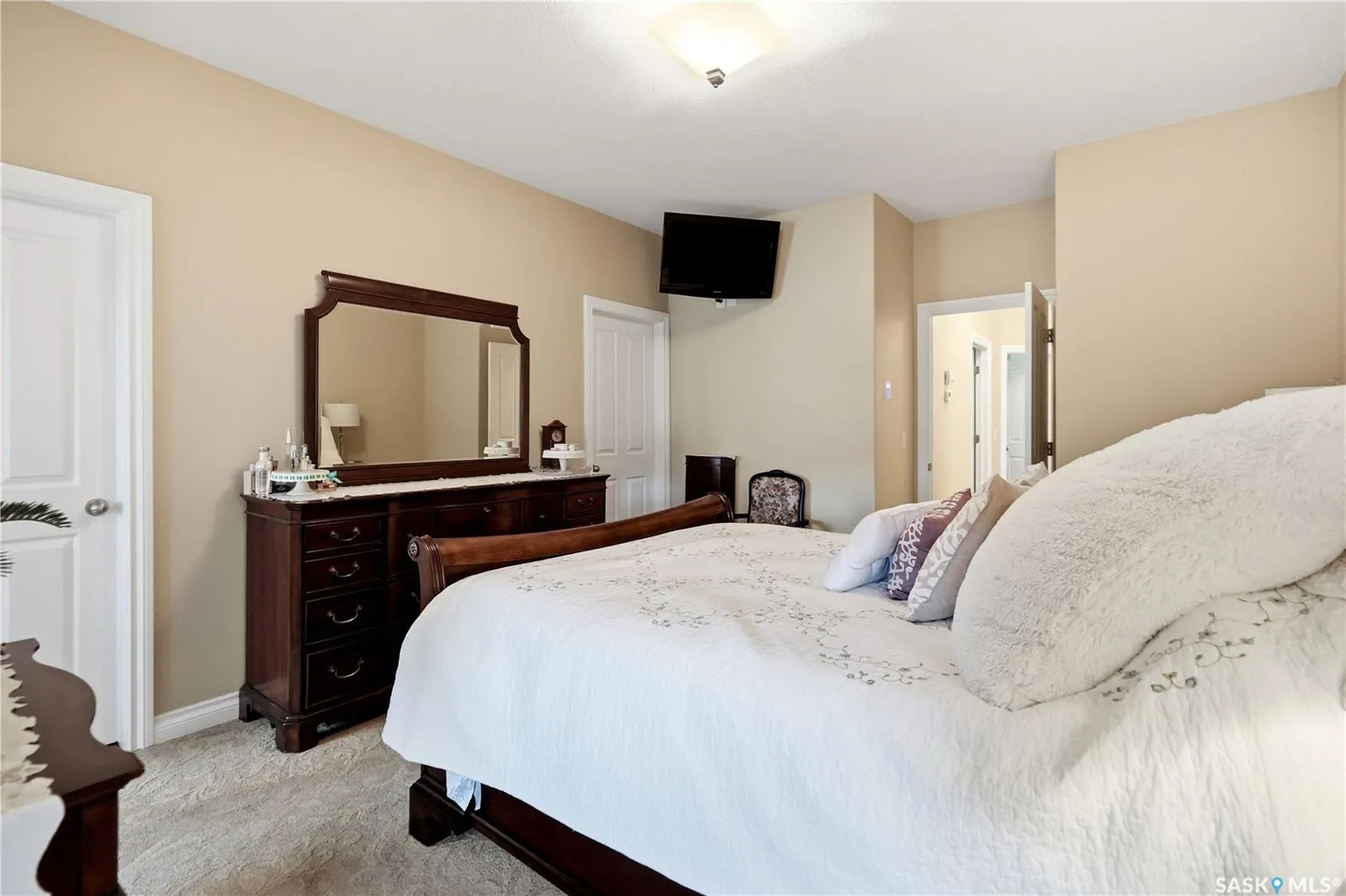 4501 Bergamot BAY E