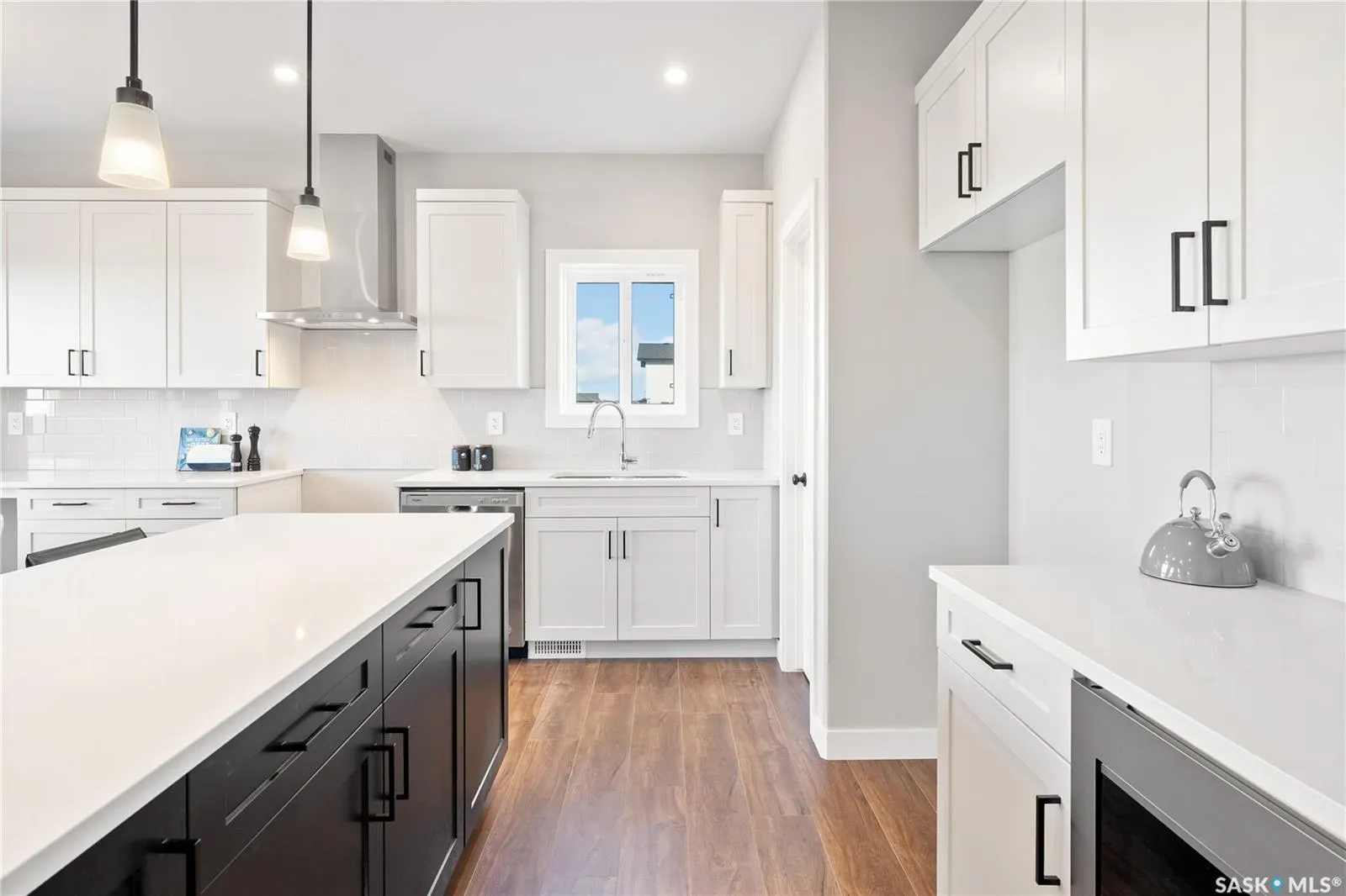 10 Vancouver CRESCENT